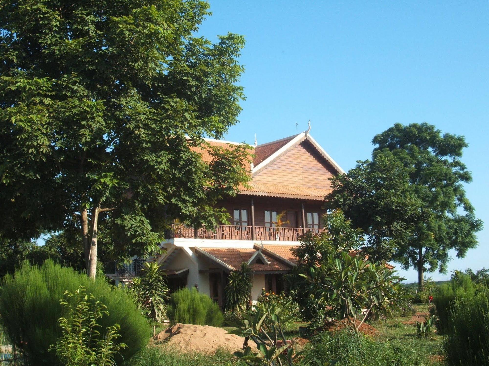 Green Plateau Lodge Banlung Εξωτερικό φωτογραφία